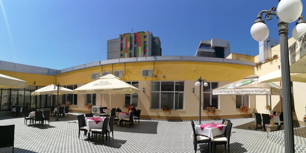 Hotel Cerbul Covasna Exterior foto